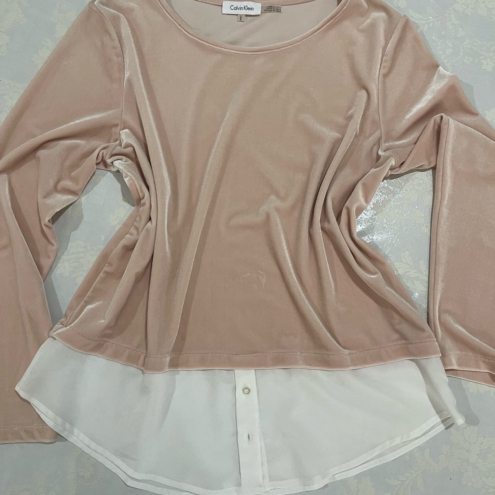 Calvin Klein Women's Pink and White Top